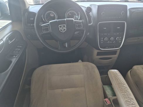 Used 2014 Dodge Grand Caravan SE w/ Quick Order Package 29E SE FWD image 9