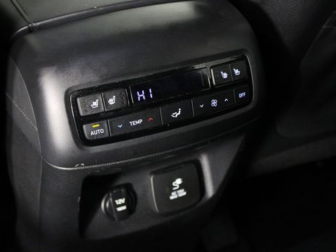 Used 2023 Hyundai Palisade Calligraphy image 23