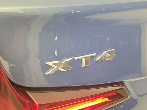 Certified 2024 Cadillac XT4 Luxury w/ Cold Weather Package FWD image 6
