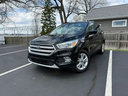 Used 2017 Ford Escape SE w/ Equipment Group 201A