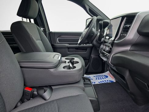 New 2026 RAM 2500 Big Horn AWD/4WD image 24