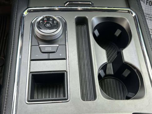 Used 2020 Ford Expedition XLT w/ Equipment Group 202A RWD image 28