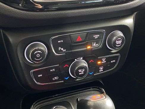 Used 2021 Jeep Compass Limited w/ Elite Exterior Group image 26