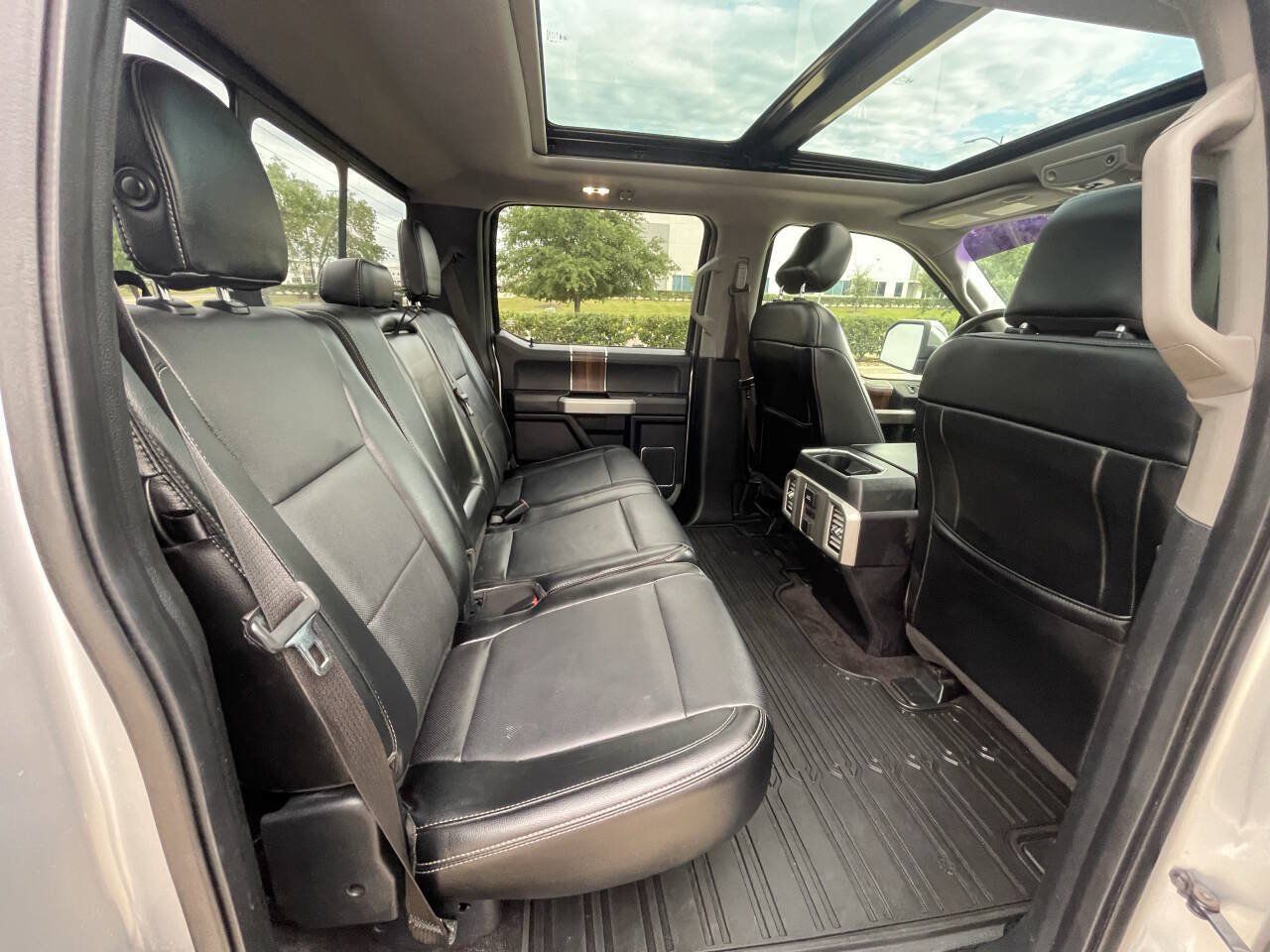 Used 2015 Ford F150 Lariat w/ Equipment Group 502A Luxury RWD image 26