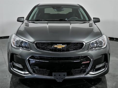 Used 2017 Chevrolet SS RWD image 4