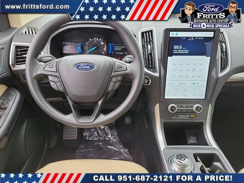 Certified 2024 Ford Edge SE w/ Black Appearance Package image 5