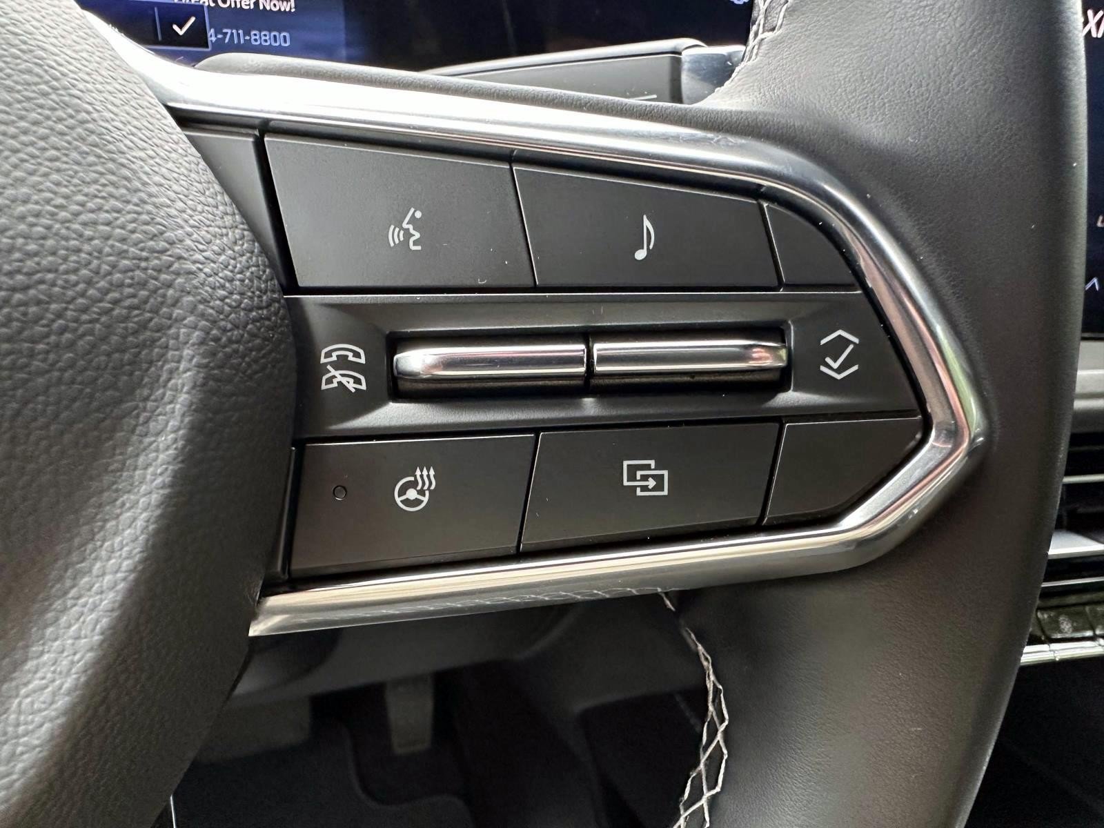 Used 2024 Chevrolet Traverse LS AWD/4WD image 18