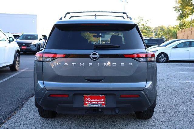 Certified 2025 Nissan Pathfinder SV w/ SV Premium Package FWD image 6