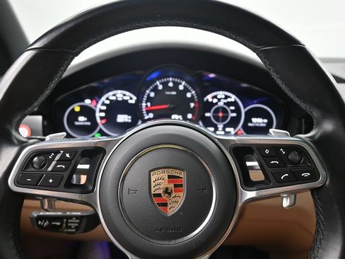 Used 2023 Porsche Cayenne AWD/4WD image 12
