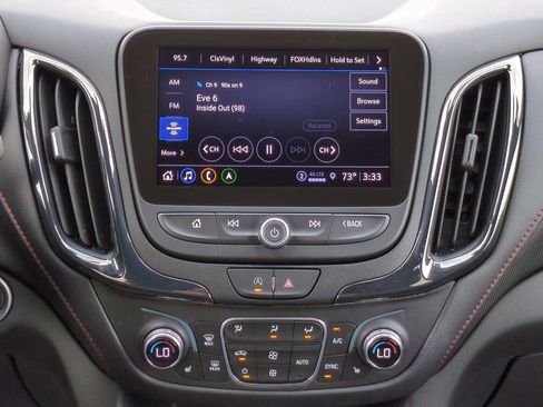 Used 2022 Chevrolet Equinox RS w/ RS Leather Package image 18