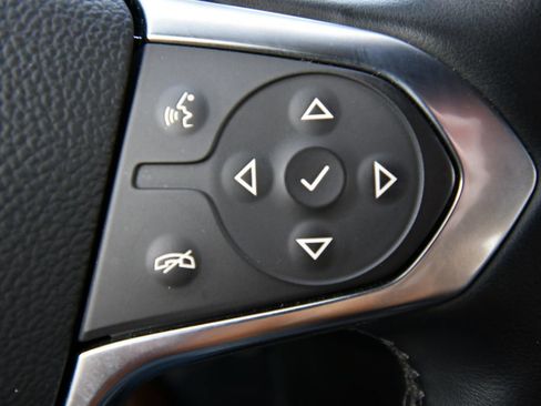 Used 2024 Chevrolet Traverse RS AWD/4WD image 24