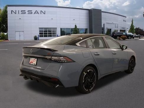 New 2026 Nissan Sentra SR w/ SR Premium Package FWD image 3