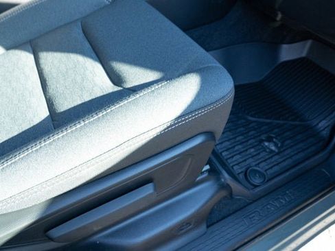 New 2026 RAM 1500 4x4 Crew Cab image 42