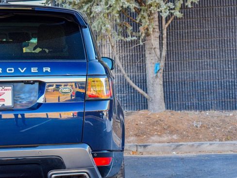 Used 2019 Land Rover Range Rover Sport HSE image 12