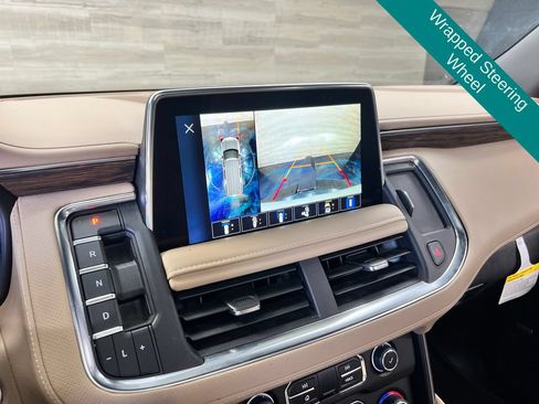 Used 2024 Chevrolet Tahoe Premier AWD/4WD image 15