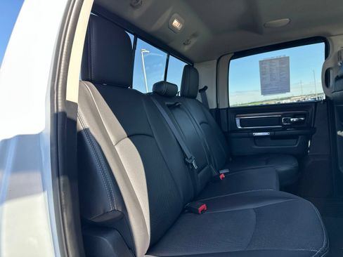 Used 2015 RAM 1500 Laramie w/ Convenience Group AWD/4WD image 33