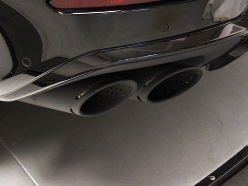 Used 2025 Lamborghini Urus SE image 15