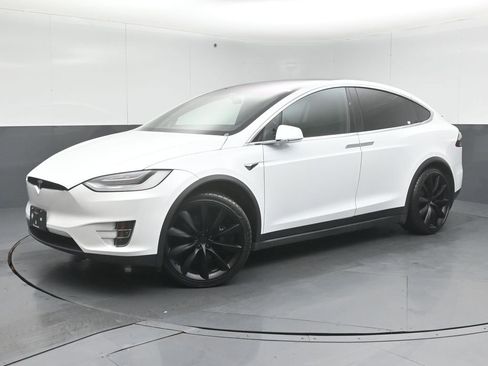Used 2020 Tesla Model X Long Range image 7