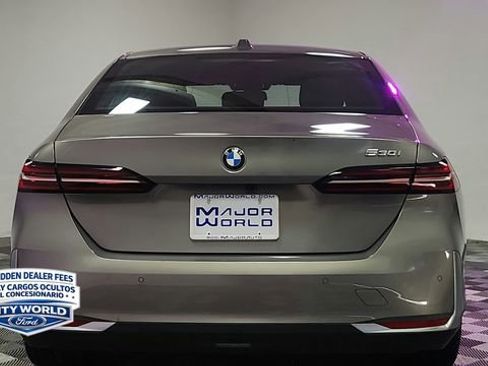 Used 2024 BMW 530i RWD image 6
