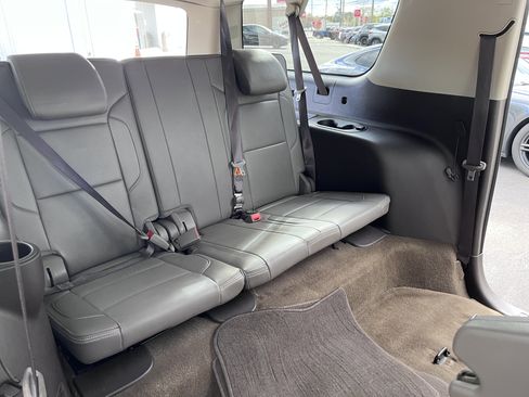 Used 2017 GMC Yukon XL Denali w/ Open Road Package image 32