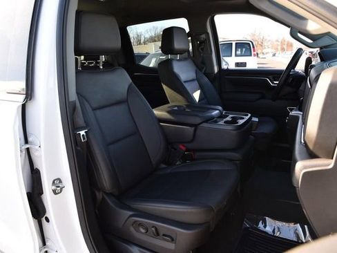 Used 2025 GMC Sierra 1500 SLT image 19