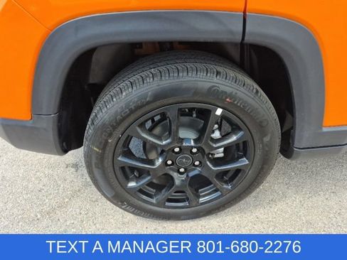 New 2026 Jeep Compass Latitude AWD/4WD image 10