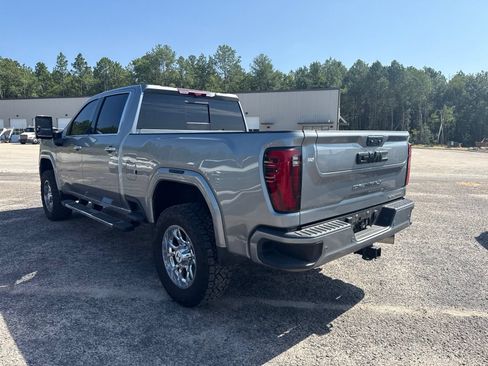 Used 2025 GMC Sierra 2500 Denali w/ Denali Reserve Package AWD/4WD image 5