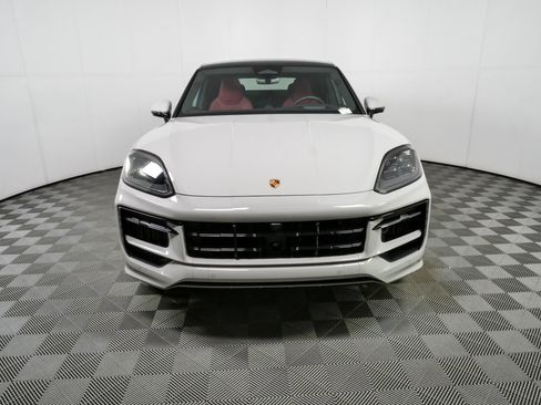 New 2026 Porsche Cayenne GTS AWD/4WD image 38