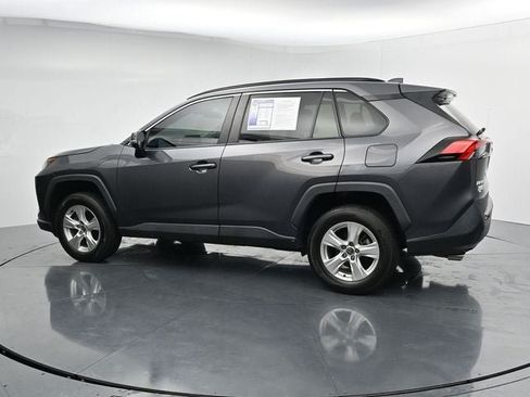 Used 2021 Toyota RAV4 XLE AWD/4WD image 6