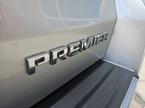 Used 2020 Chevrolet Suburban Premier image 28