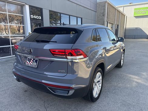 Used 2022 Volkswagen Atlas Cross Sport SE image 33