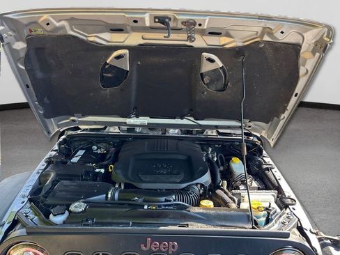 Used 2018 Jeep Wrangler Unlimited Rubicon image 13