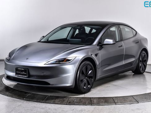 Used 2025 Tesla Model 3 Long Range image 2