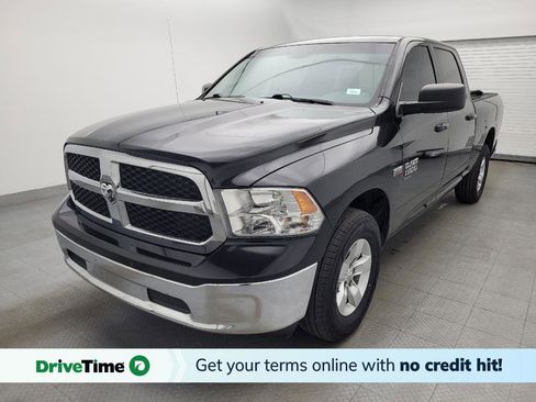 Used 2019 RAM 1500 Classic SLT image 1
