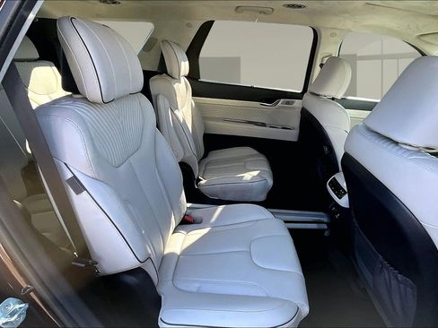 Used 2023 Hyundai Palisade Calligraphy w/ Cargo Package image 25