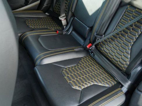 Used 2020 Lamborghini Urus AWD/4WD image 48