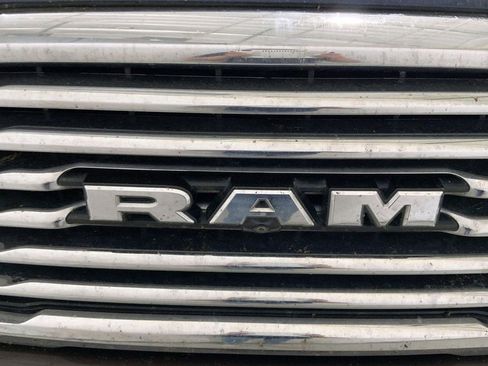 Used 2019 RAM 2500 Limited image 26
