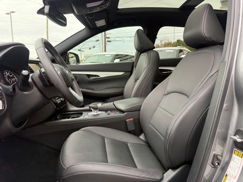 Used 2020 INFINITI QX50 Essential w/ Edition 30 Package image 12