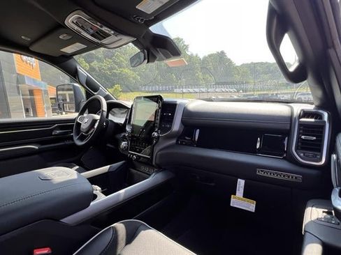 New 2025 RAM 1500 Laramie AWD/4WD image 21