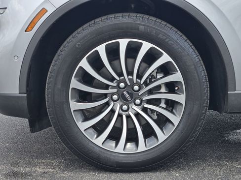 Used 2022 Lincoln Aviator Reserve w/ Equipment Group 201A AWD/4WD image 11