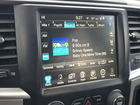 Used 2017 RAM 1500 Classic SLT w/ SLT Plus D←cor Group image 17