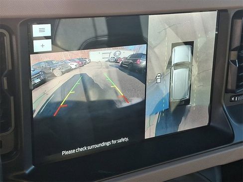 Certified 2022 Ford Bronco Wildtrak image 19