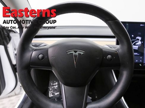 Used 2018 Tesla Model 3 Long Range image 10