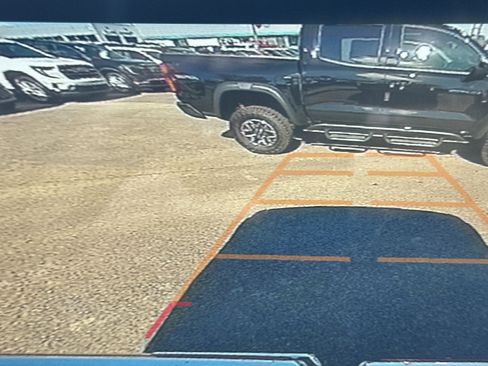 Used 2024 GMC Sierra 1500 SLE image 30