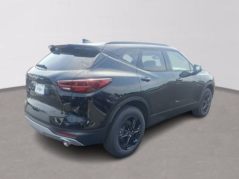 New 2026 Chevrolet Blazer LT w/ Midnight/Sport Edition AWD/4WD image 4