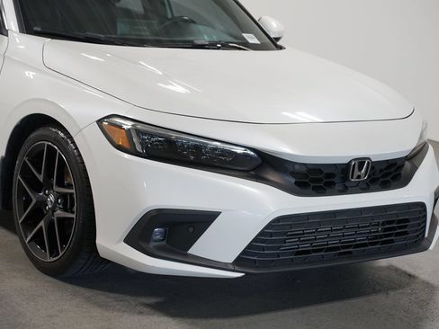 Used 2022 Honda Civic Sport Touring image 4
