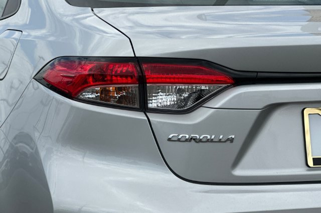Used 2024 Toyota Corolla LE FWD image 23