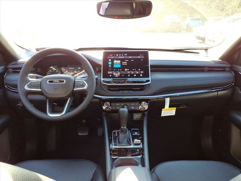 New 2026 Jeep Compass Limited image 8