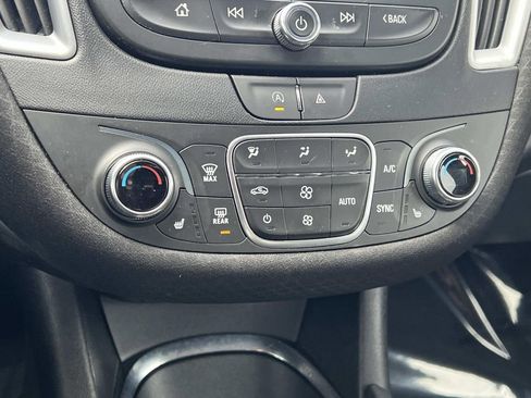 Used 2024 Chevrolet Malibu LT FWD image 19