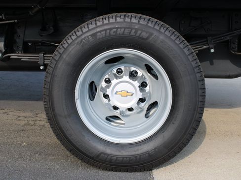 Used 2026 Chevrolet Silverado 3500 W/T w/ WT Convenience Package AWD/4WD image 36